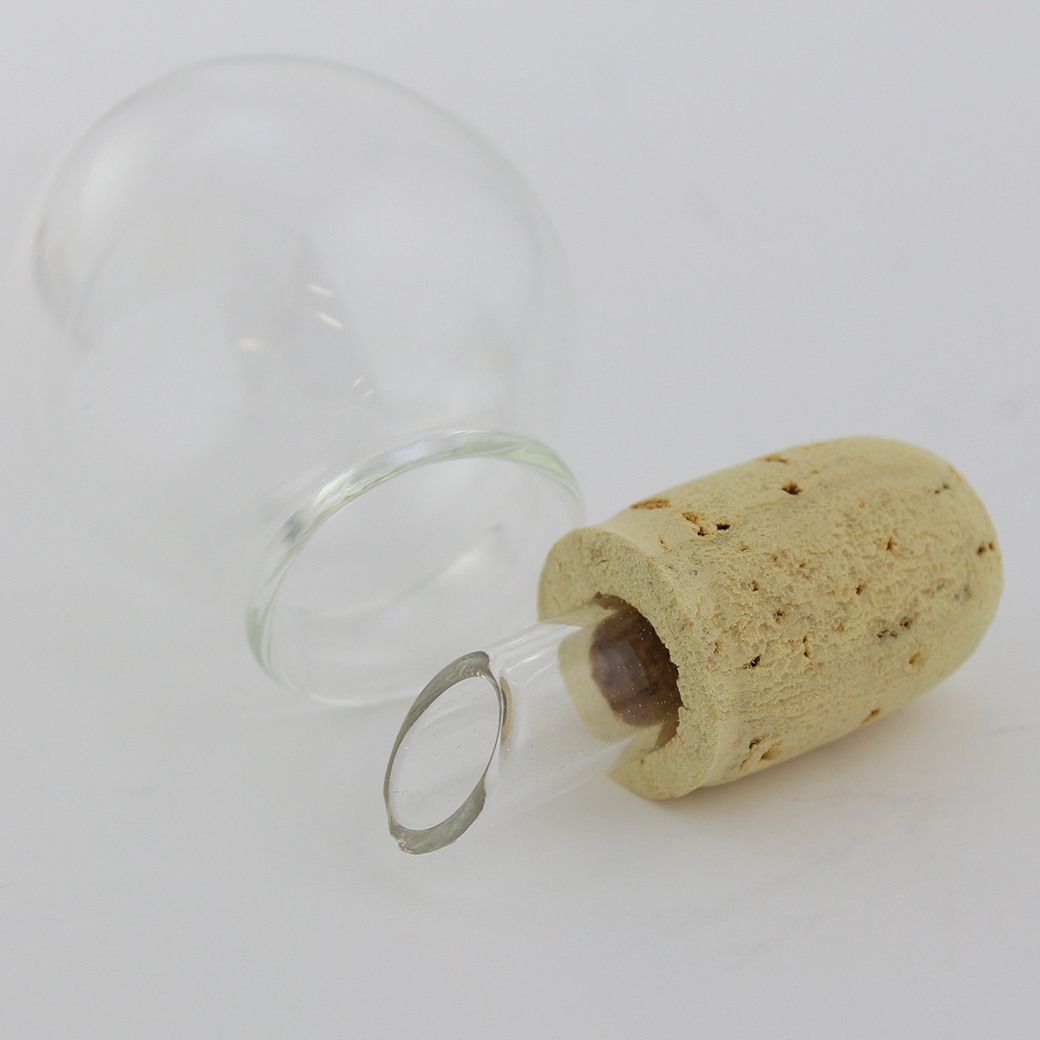 Blown Glass Dropper Cap – “Drops of Memory” per Aceto Balsamico Tradizionale di Modena DOP Blown Glass Dropper Cap – “Drops of Memory” per Aceto Balsamico Tradizionale di Modena DOP