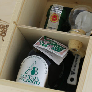 PIR-ALCT-001-Confezione-in-Legno-Pirografata-a-mano-di-Aceto-Balsamico-Tradizionale-di-Modena-DOP-Tradizionale-GELSO.jpg