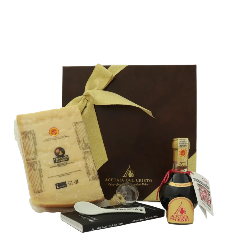 Aceto Balsamico Tradizionale di Modena DOP Extra Vecchio invecchiato in Ciliegio con Parmigiano Reggiano DOP
