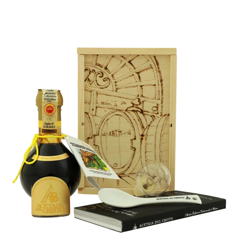 Confezione in legno di Aceto Balsamico Tradizionale di Modena DOP Extra Vecchio invecchiato in Rovere