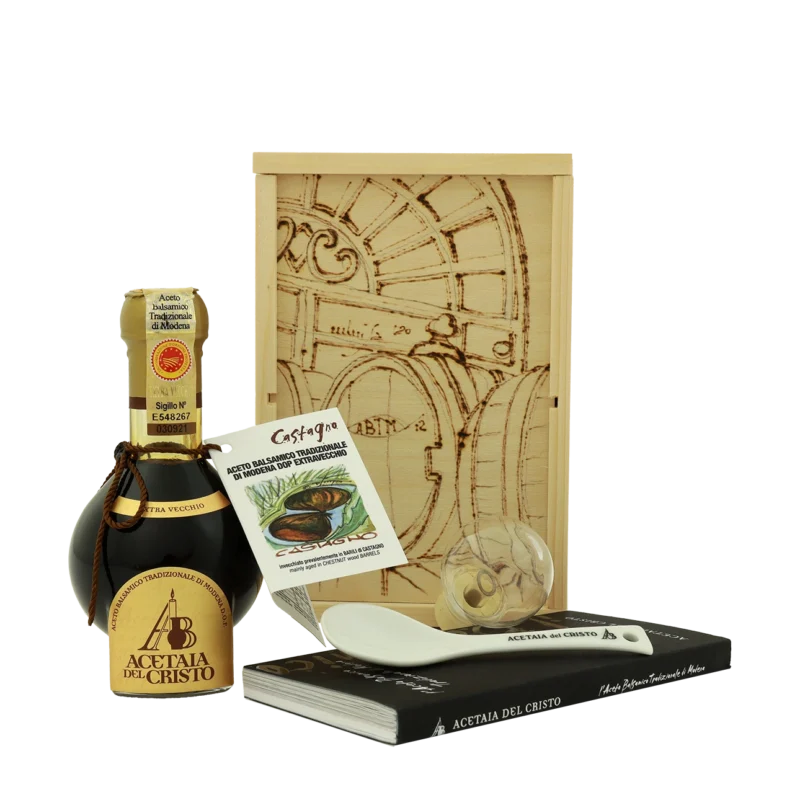 Confezione in legno Aceto Balsamico Tradizionale di Modena DOP Extra Vecchio invecchiato in Castagno
