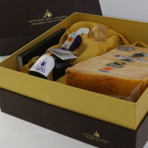 REG-AGFCT-QM001-Confezione-Regalo-Aceto-Balsamico-Tradizionale-di-Modena-DOP-Parmigiano-Reggiano-GINEPRO.jpg